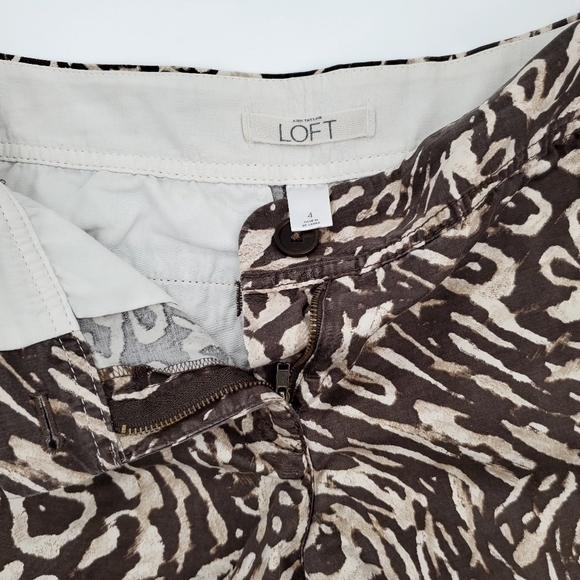 Ann Taylor Loft Women's Brown Tan Animal Print Shorts - Picture 3 of 5